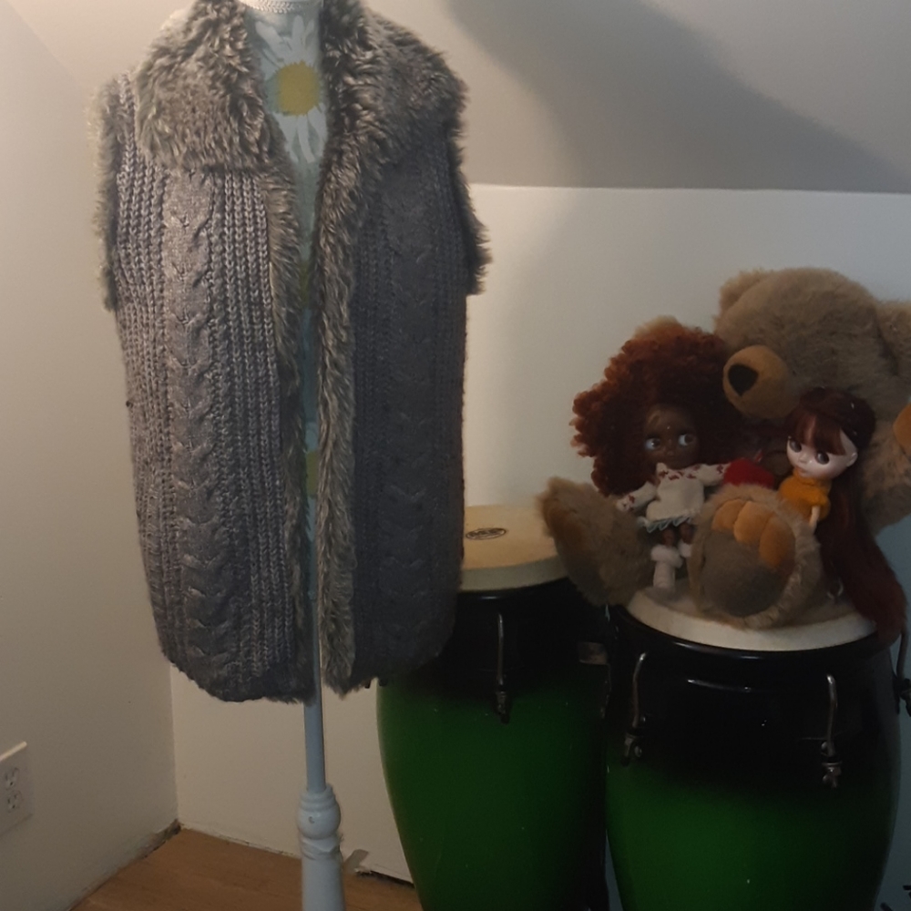 Reversible faux fur vest
